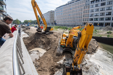910595 Afbeelding van de werkzaamheden ten behoeve van het opnieuw aanleggen van de Stadsbuitengracht te Utrecht, ter ...